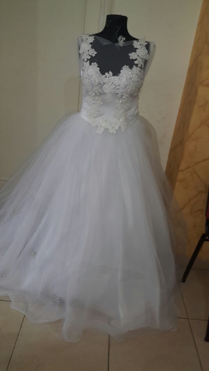 Fashion Designers in Lebanon, bridal dresss Lebanon,
Reina Wedding Gowns in Lebanon, Fashion 