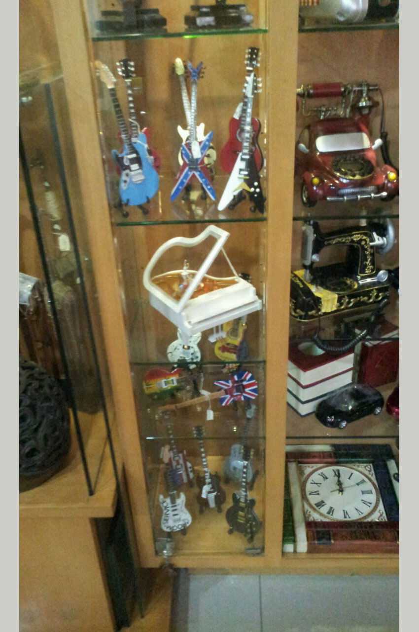 goofy,gift shops in Lebanon, arts in Lebanon,crafts in Lebanon, craft shops in Lebanon, gift stores in Lebanon, arts accessories in Lebanon,  home articles in Lebanon, home decorative items Lebanon, buying a gift from lebanon, Lebanon gifts, Lebanese gifts, Lebanese trendy gifts, Lebanon cool gifts, Lebanon adult gifts, Lebanese birthday gifts, Lebanese gift shops, Lebanon gift shops,Lebanese gift stores,Lebanese gifts, Lebanese paintings, wall decorations, collection of woodworks, paintings in lebanon, crystals in lebanon, glassware in lebanon, ironworks in lebanon, candlesticks in lebanon, lampshades in lebanon, home decorative items, picture frames in lebanon