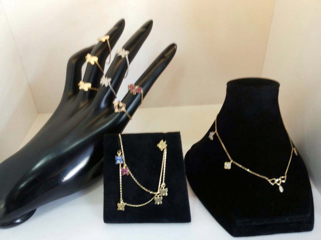Tracy\'s Jewelry, Jewelery in Lebanon, Lebanon Jewelry, Diamonds in Lebanon, Gold in Lebanon, Watches in Lebanon,jewelry shops in lebanon, diamonds in lebanon, diamond rings in lebanon, diamond sets in lebanon, jewels in lebanon, diamond shops in lebanon, diamond stores in lebanon, jewellery shops in lebanon, buying gold in lebanon, gold sets in lebanon, gold rings in lebanon,wedding rings in lebanon, engagement rings in lebanon, wedding jewelry in lebanon