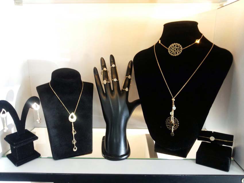 Tracy\'s Jewelry, Jewelery in Lebanon, Lebanon Jewelry, Diamonds in Lebanon, Gold in Lebanon, Watches in Lebanon,jewelry shops in lebanon, diamonds in lebanon, diamond rings in lebanon, diamond sets in lebanon, jewels in lebanon, diamond shops in lebanon, diamond stores in lebanon, jewellery shops in lebanon, buying gold in lebanon, gold sets in lebanon, gold rings in lebanon,wedding rings in lebanon, engagement rings in lebanon, wedding jewelry in lebanon