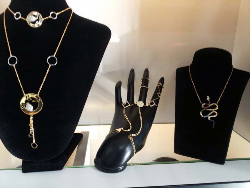 Tracy\'s Jewelry, Jewelery in Lebanon, Lebanon Jewelry, Diamonds in Lebanon, Gold in Lebanon, Watches in Lebanon,jewelry shops in lebanon, diamonds in lebanon, diamond rings in lebanon, diamond sets in lebanon, jewels in lebanon, diamond shops in lebanon, diamond stores in lebanon, jewellery shops in lebanon, buying gold in lebanon, gold sets in lebanon, gold rings in lebanon,wedding rings in lebanon, engagement rings in lebanon, wedding jewelry in lebanon
