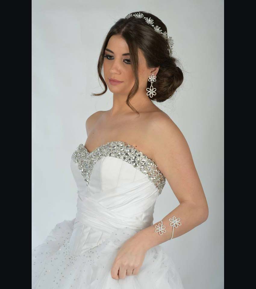 Champetra,Wedding accessories in Lebanon, fashion accessories in Lebanon, head accessories in Lebanon, hair accessories in Lebanon, tiara in Lebanon, wedding necklaces in Lebanon, handmade accessories in Lebanon, wedding jewellery in Lebanon, Lebanon wedding and fashion accessories
