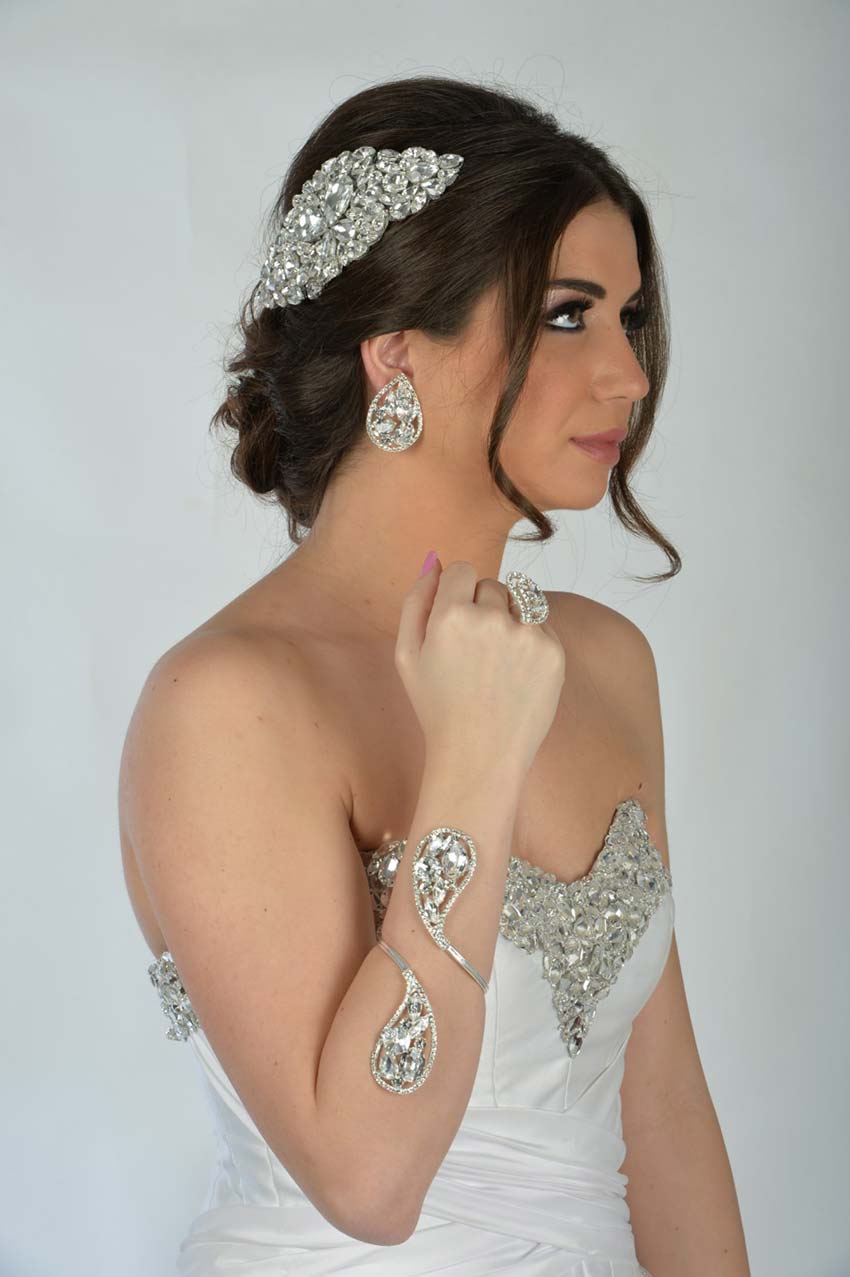 Champetra,Wedding accessories in Lebanon, fashion accessories in Lebanon, head accessories in Lebanon, hair accessories in Lebanon, tiara in Lebanon, wedding necklaces in Lebanon, handmade accessories in Lebanon, wedding jewellery in Lebanon, Lebanon wedding and fashion accessories