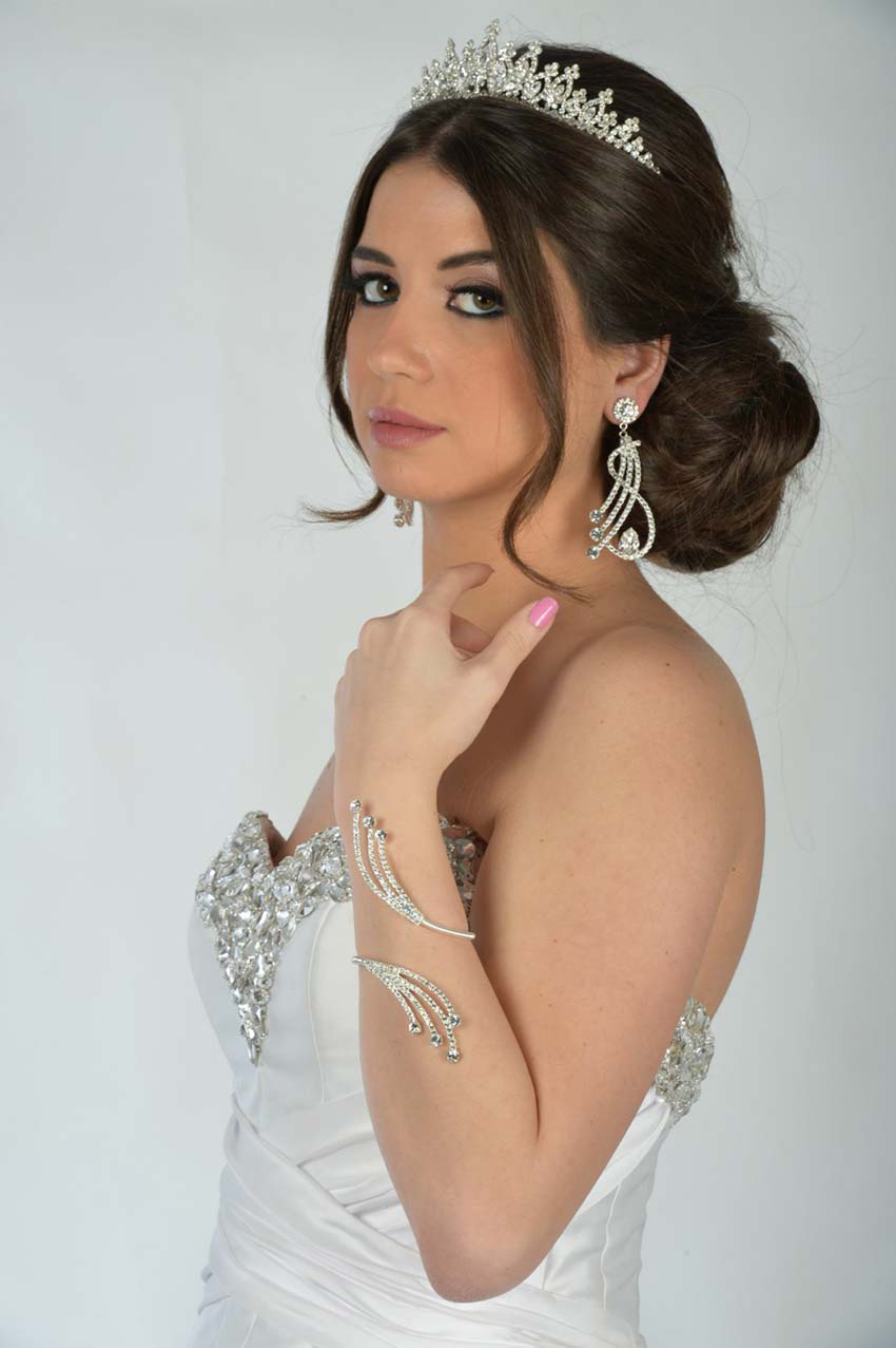 Champetra,Wedding accessories in Lebanon, fashion accessories in Lebanon, head accessories in Lebanon, hair accessories in Lebanon, tiara in Lebanon, wedding necklaces in Lebanon, handmade accessories in Lebanon, wedding jewellery in Lebanon, Lebanon wedding and fashion accessories