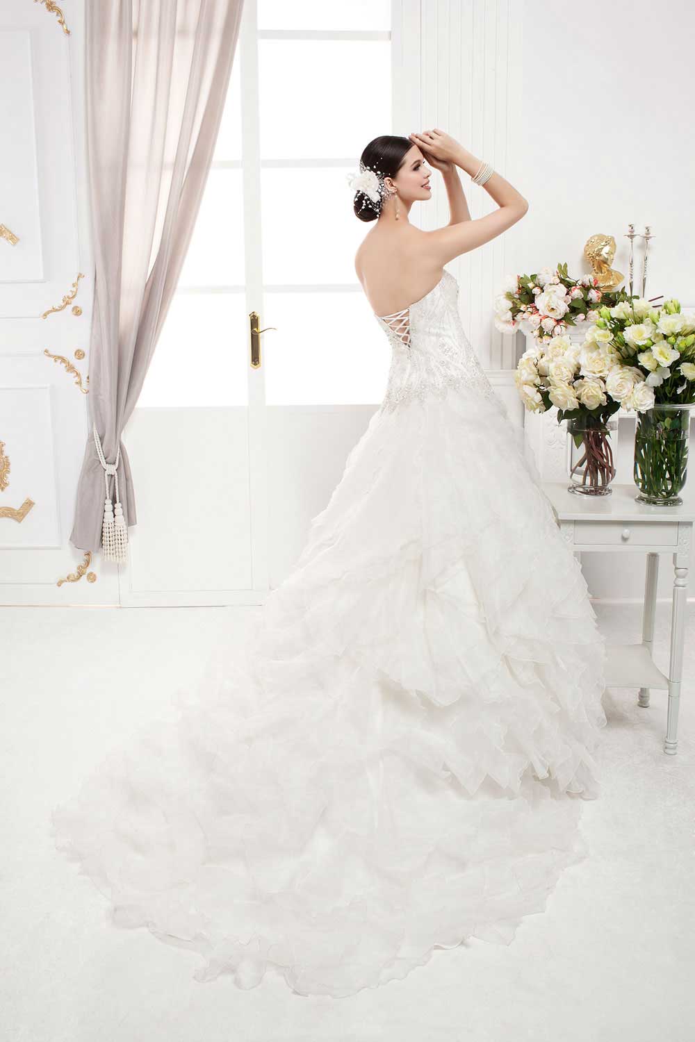 wedding dresses in Lebanon, weddings in Lebanon, wedding gowns in Lebanon, Lebanon wedding dresses, Lebanese brides