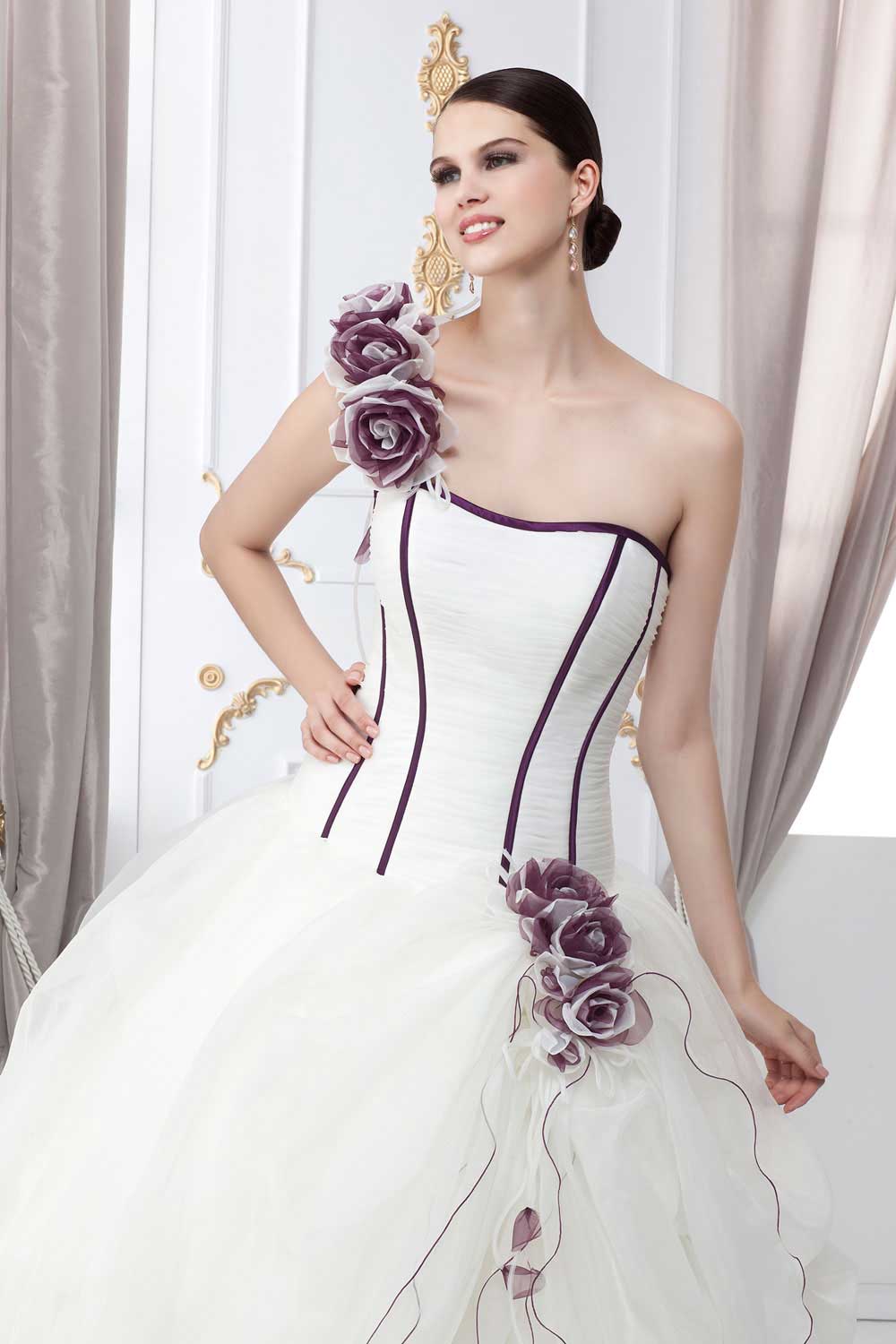 wedding dresses in Lebanon, weddings in Lebanon, wedding gowns in Lebanon, Lebanon wedding dresses, Lebanese brides