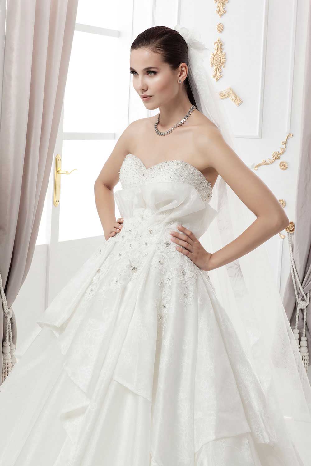 wedding dresses in Lebanon, weddings in Lebanon, wedding gowns in Lebanon, Lebanon wedding dresses, Lebanese brides