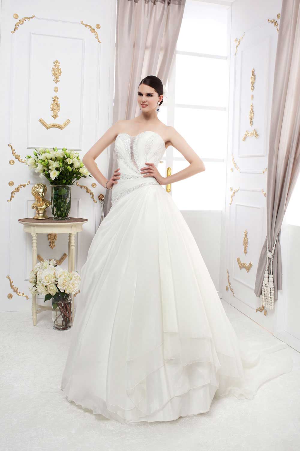 wedding dresses in Lebanon, weddings in Lebanon, wedding gowns in Lebanon, Lebanon wedding dresses, Lebanese brides