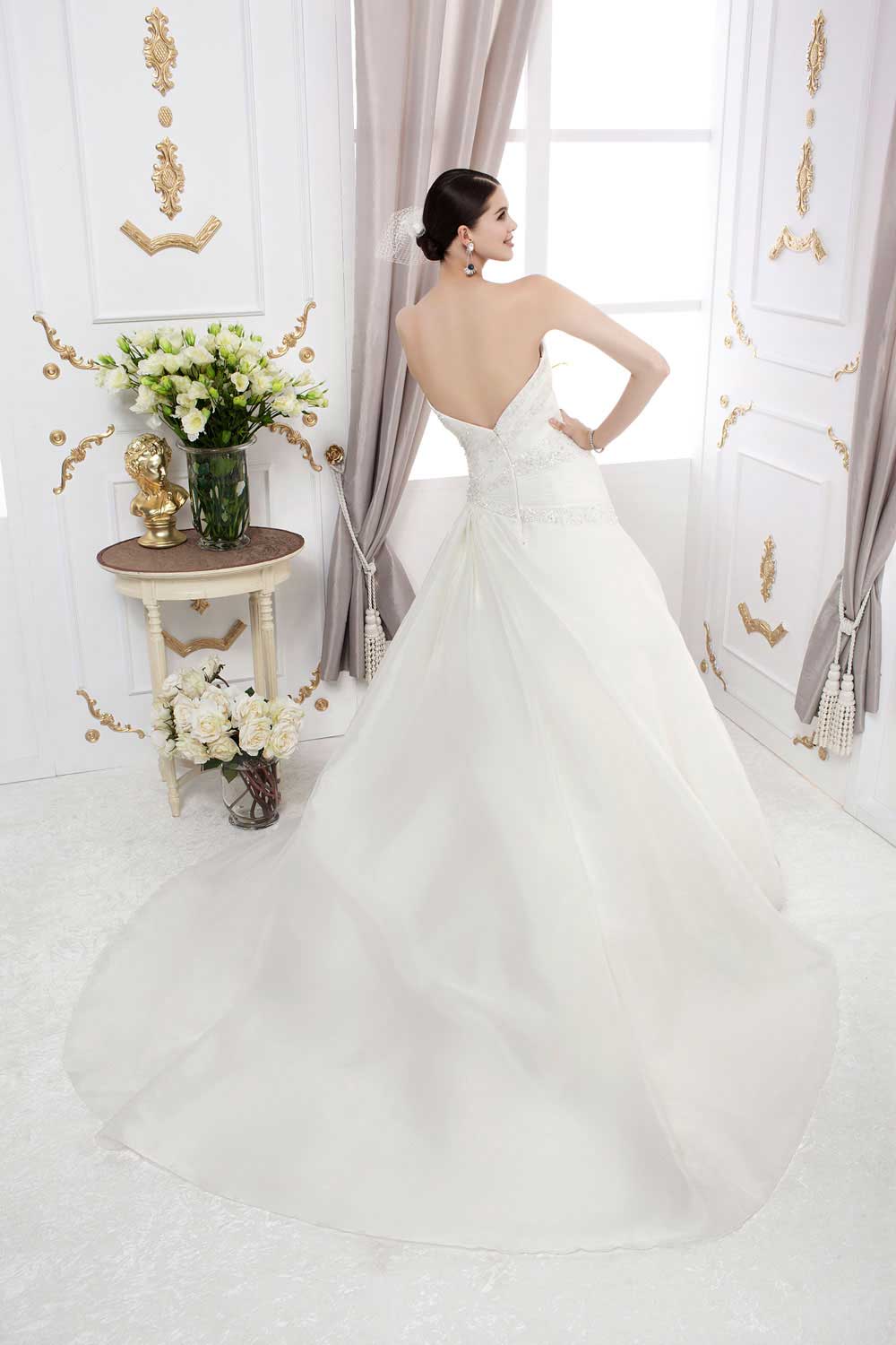 wedding dresses in Lebanon, weddings in Lebanon, wedding gowns in Lebanon, Lebanon wedding dresses, Lebanese brides