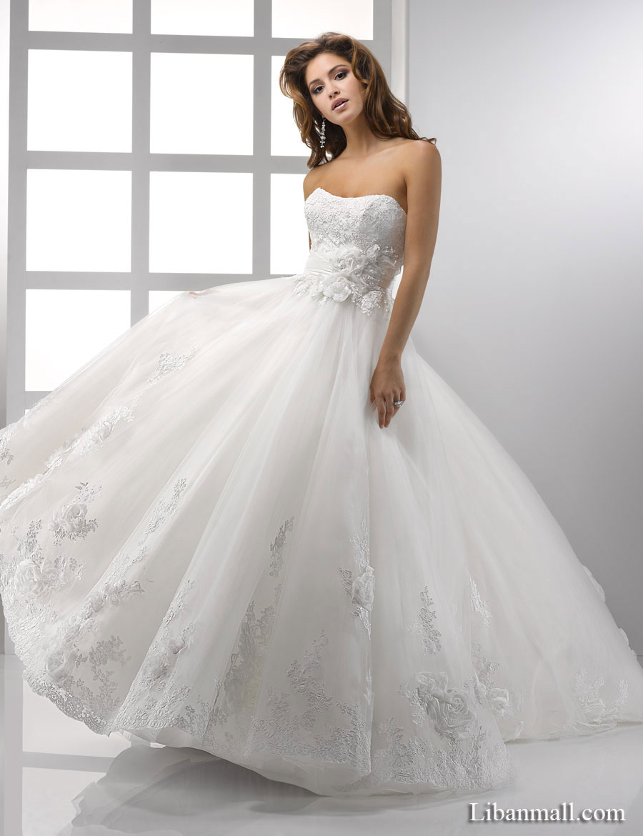 Noiva's - Wedding dresses in Lebanon, bridal gowns, bridal shop, bridal store