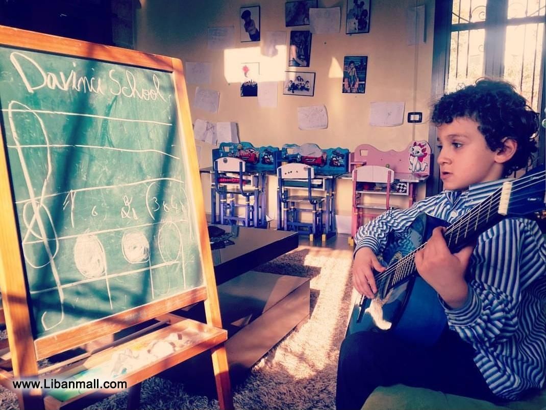 Davinci Musical School prodvides private music teachers for all ages and tastes plus a platform for skillful musicians that fearture talented musicians.